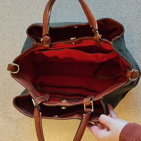 Large black D&B textured leather satchel - Picture 3 of 9